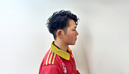 あま市理容室 大人の男性の品格を築く「フェード×万能パーマ」