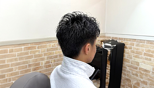 【失敗しないメンズパーマ】名古屋・あま市で人気の「直毛を活かす」爽やかスタイル徹底解説｜Brilliant Hair Dia