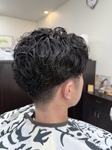 ナチュラル×時短。扱いやすいメンズパーマスタイル