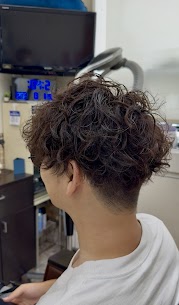 【水曜日は狙い目。KOBAによるメンズカット＆パーマで清潔感アップ】